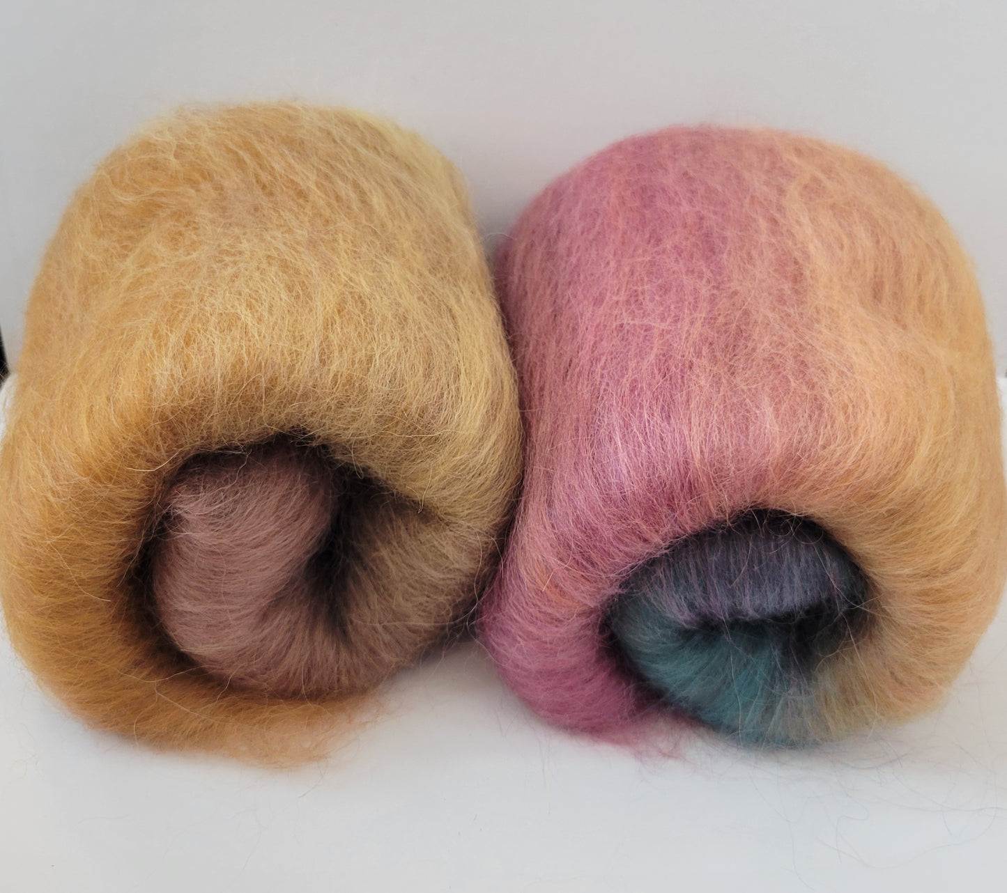 C13 - Breed Comparison Pack: Teeswater & Norwegian Lustre (Mini Batts)