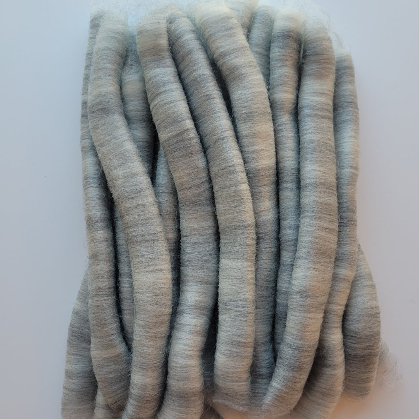 N08 - Merino Rolags