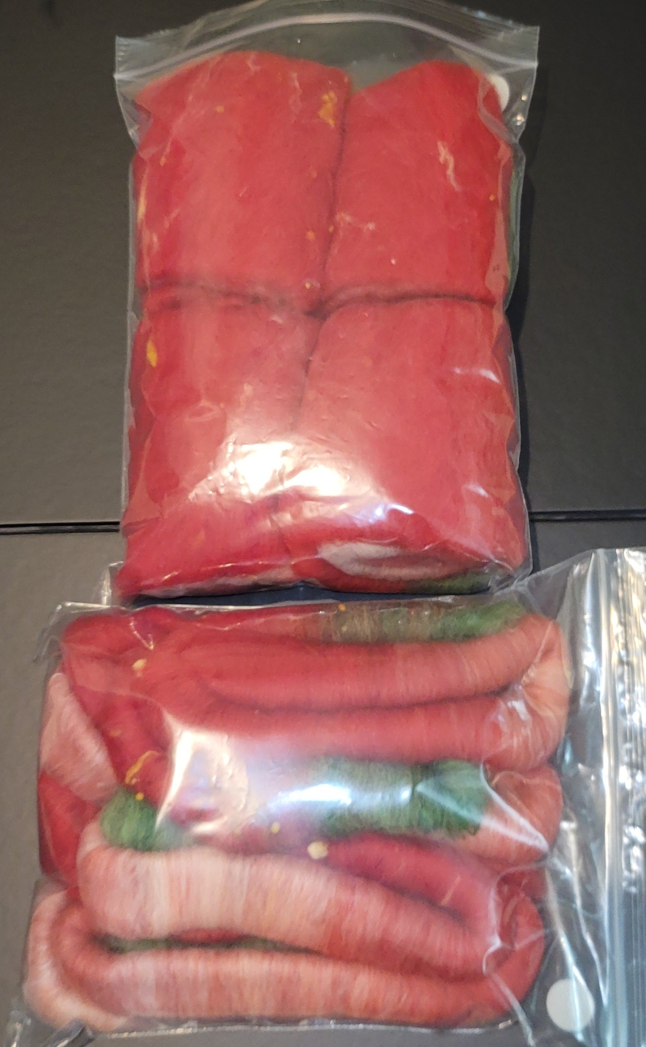 F01 - Red Fruit Mini Batts & Rolags (3.8 oz)