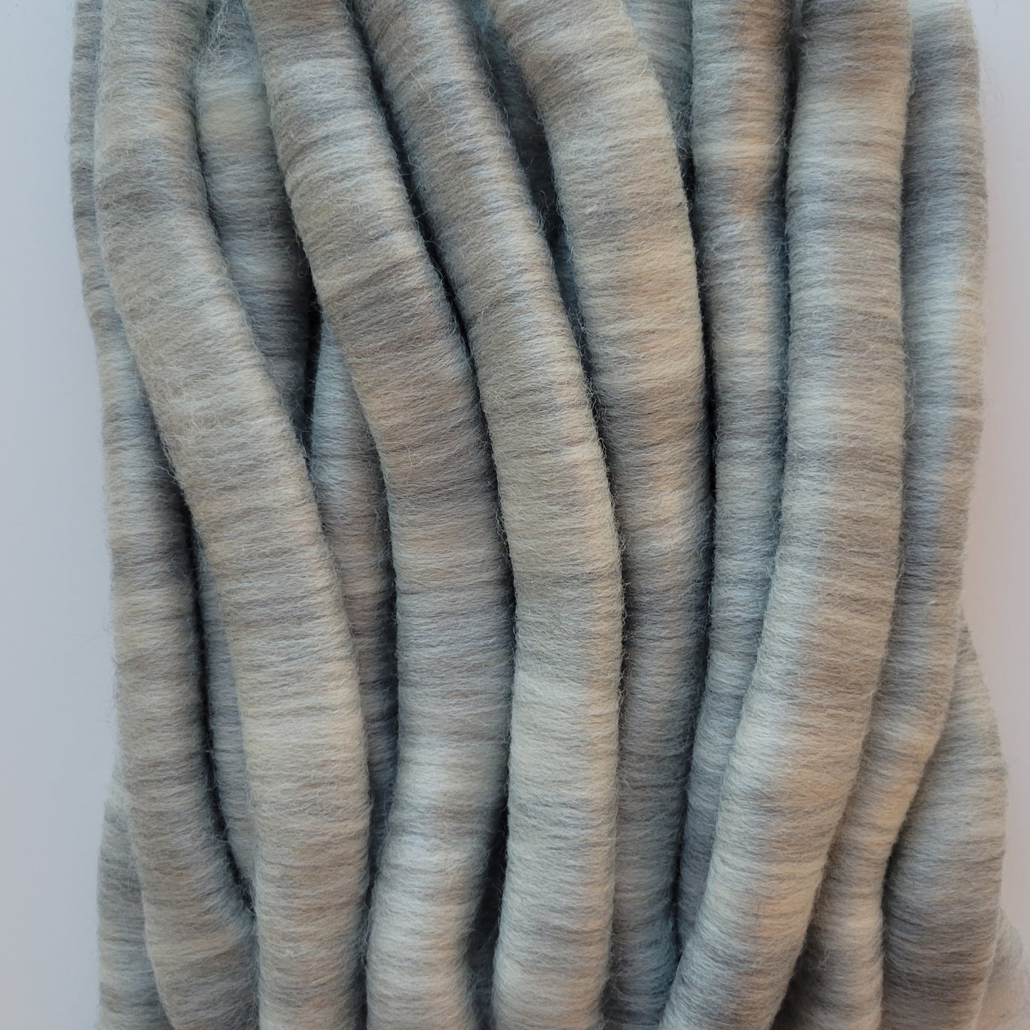 N08 - Merino Rolags